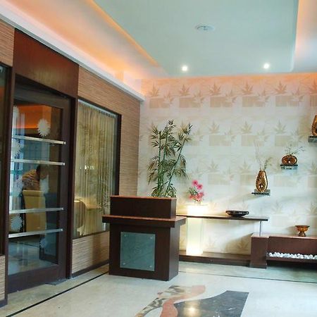Hotel Sitara Royal Хайдарабад Экстерьер фото