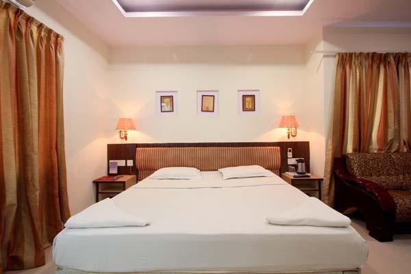 Hotel Sitara Royal Хайдарабад Экстерьер фото