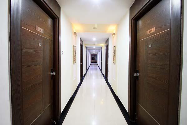 Hotel Sitara Royal Хайдарабад Экстерьер фото